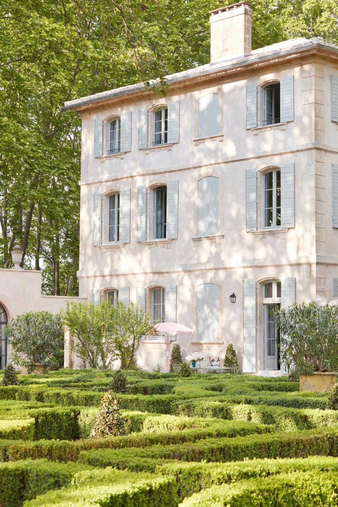 Domaine De Chalamon Bed & Breakfast Saint-Remy-de-Provence Exterior photo